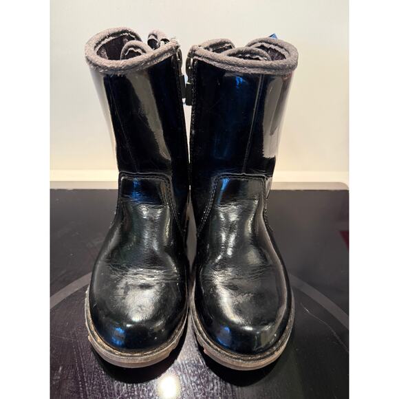 UGG Australia Girls Corene Patent Leather Boots Black Blue Laces Size 9 - Picture 8 of 8